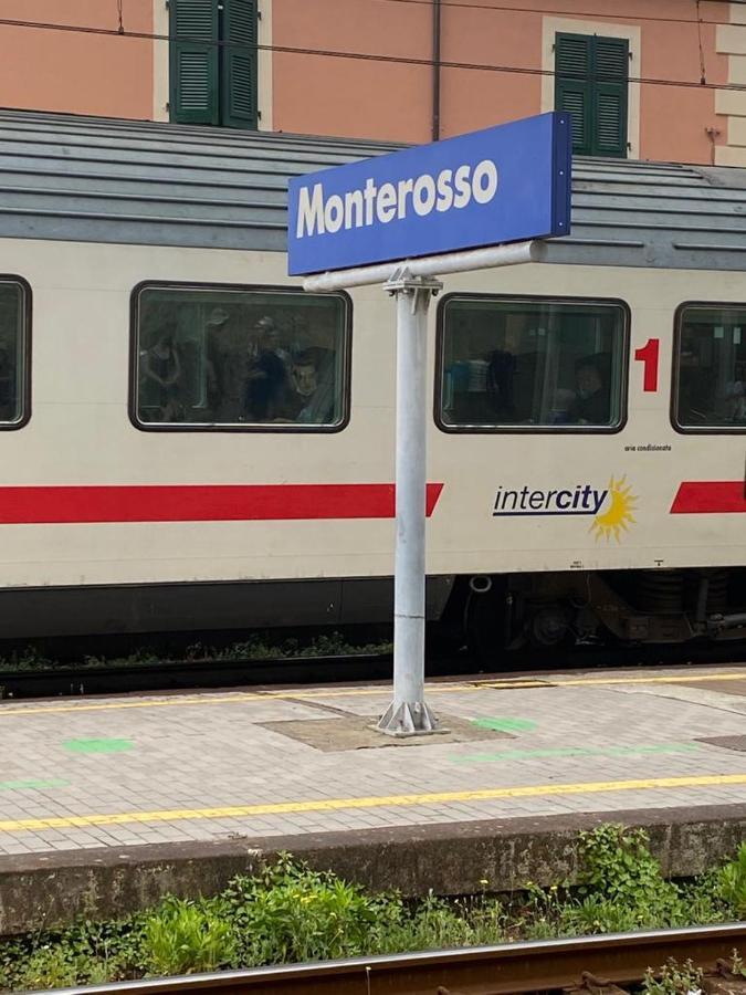 Mobile Comfort - Including Airco - River- 327